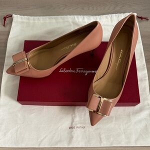 NEW IN BOX Salvatore Ferragamo Zeri New Blush Size 7.5 C